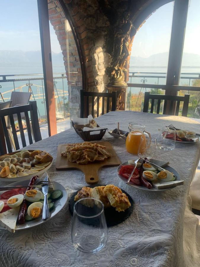Il Tramonto Hotel Shiroka Bagian luar foto