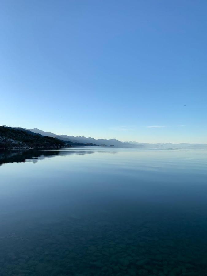 Il Tramonto Hotel Shiroka Bagian luar foto