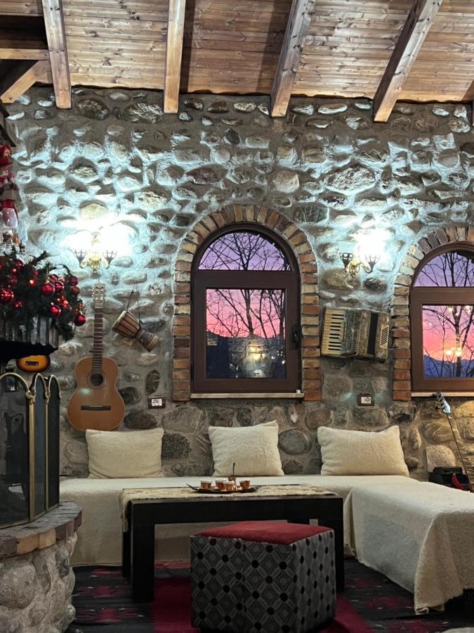 Il Tramonto Hotel Shiroka Bagian luar foto